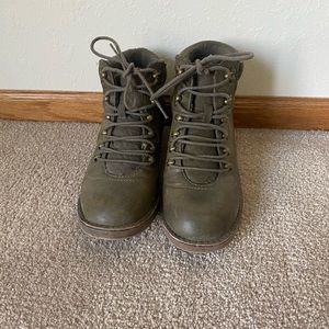 Green lace up boots